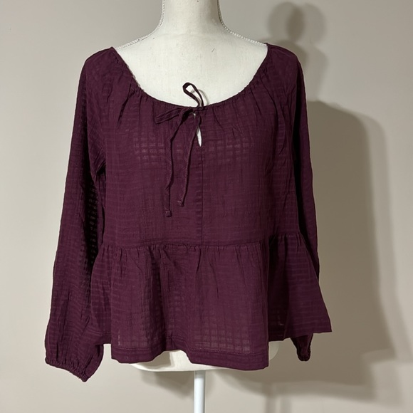 Gap Tie Front Peplum Top - Picture 3 of 9